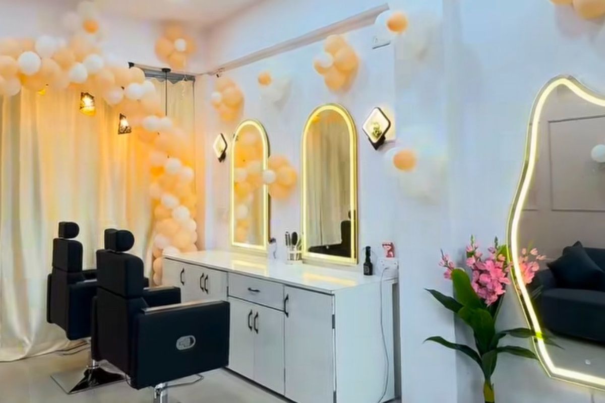 Heer Makeover salon