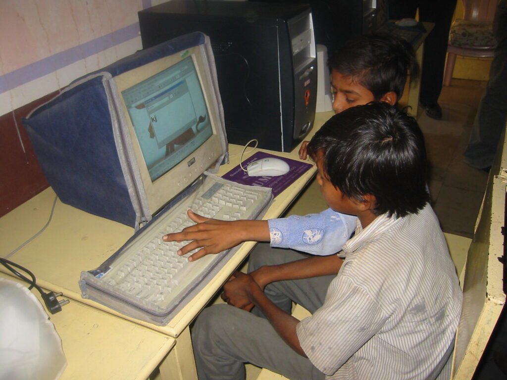 શાળાના વિદ્યાર્થીઓ