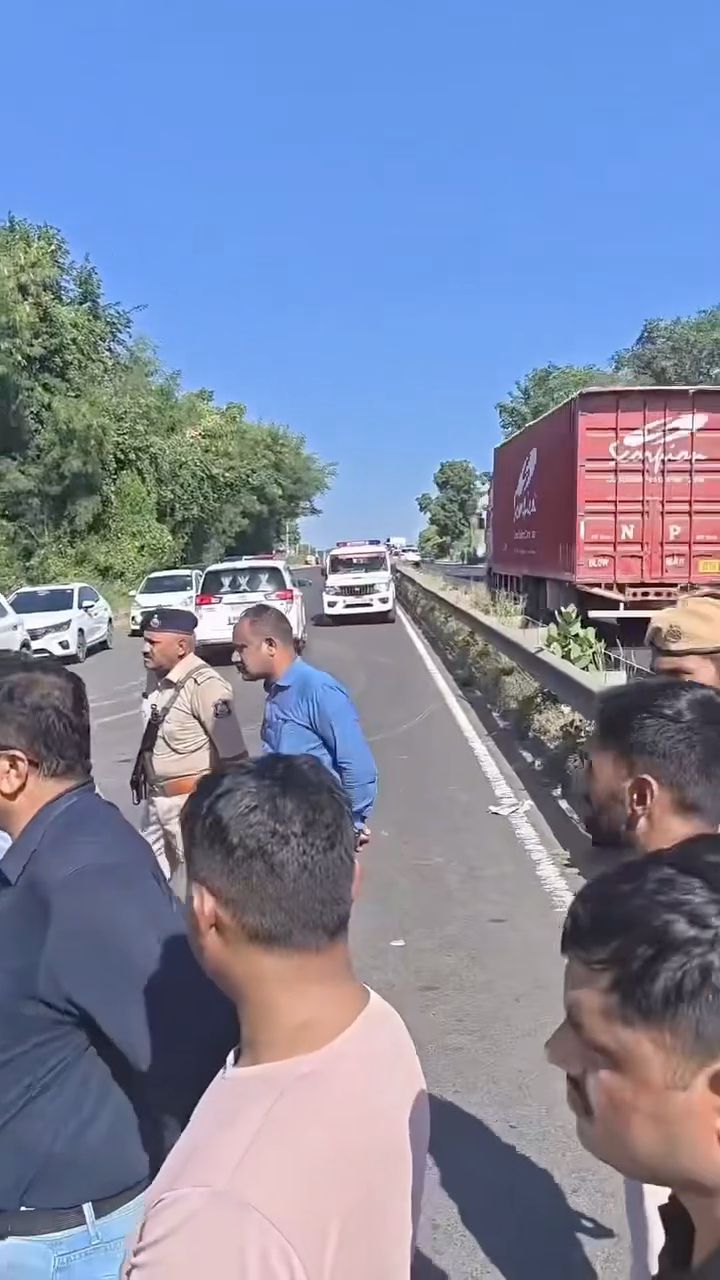 મોરડુંગરી ઘટનામાં તપાસ દરમિયાનનું દૃશ્ય